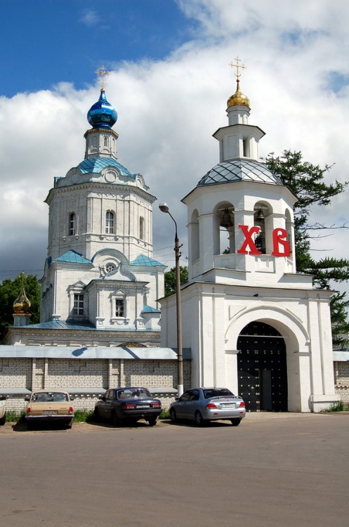 Видное. Церковь Успения Пресвятой Богородицы в Таболове. фасады