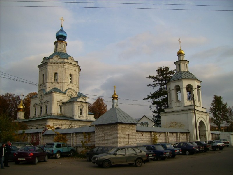 Церковь Успения Пресвятой Богородицы в Таболове, Видное (Ленинский городской округ, Московская область). общий вид в ландшафте