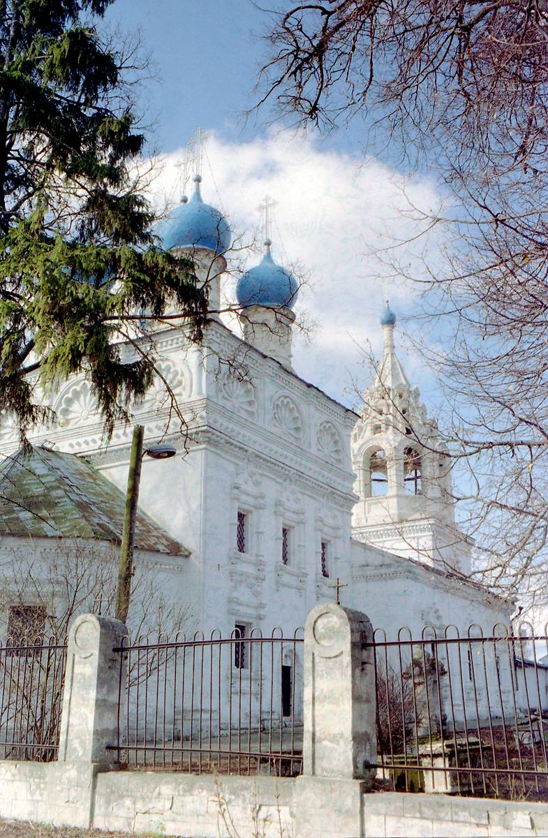 фасады. Церковь Покрова Пресвятой Богородицы, Зелёная Слобода (Раменский район и гг. Бронницы, Жуковский, Московская область)