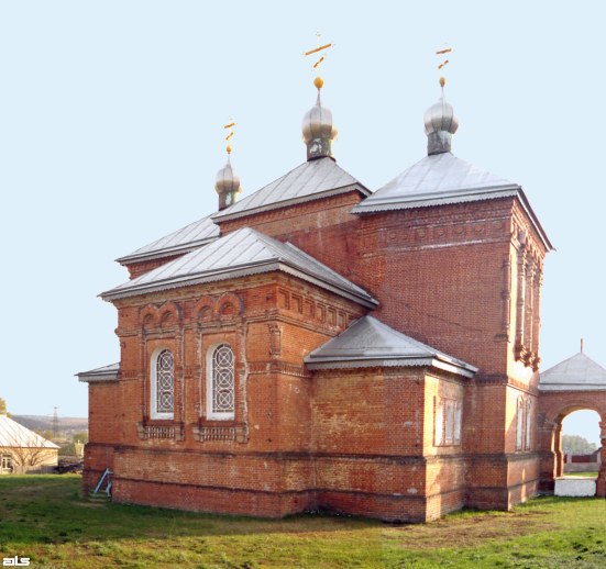 Церковь Михаила Архангела, Лизогубовка (Харьковский район, Украина, Харьковская область). фасады