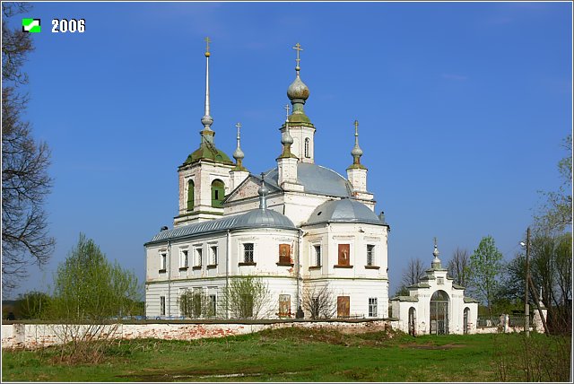 Церковь Николая Чудотворца, Николополье (Гусь-Хрустальный район и г. Гусь-Хрустальный, Владимирская область). общий вид в ландшафте, Вид с юго-востока