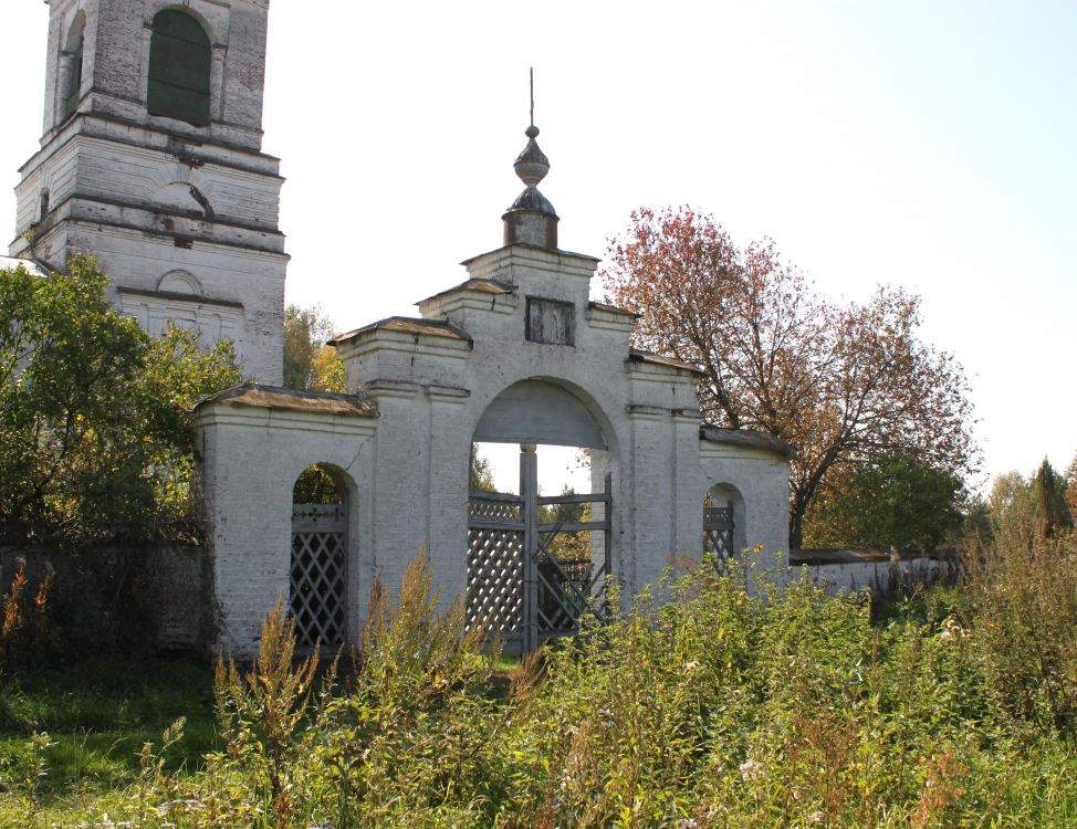Церковь Николая Чудотворца, Николополье (Гусь-Хрустальный район и г. Гусь-Хрустальный, Владимирская область). дополнительная информация, Северные ворота ограды