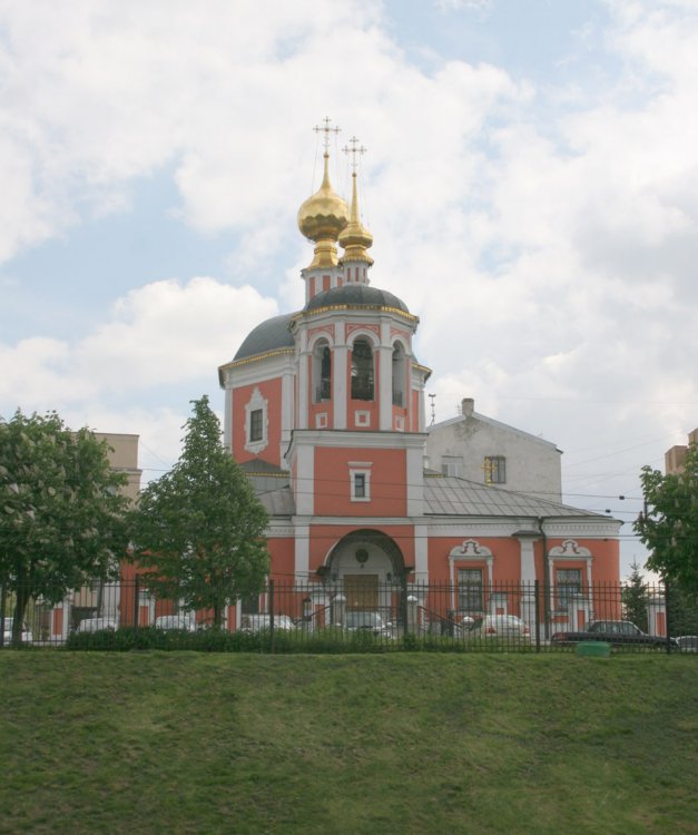 Мещанское подворье. Церковь Троицы Живоначальной в Троицкой слободе, Мещанский (Центральный административный округ (ЦАО), г. Москва). фасады