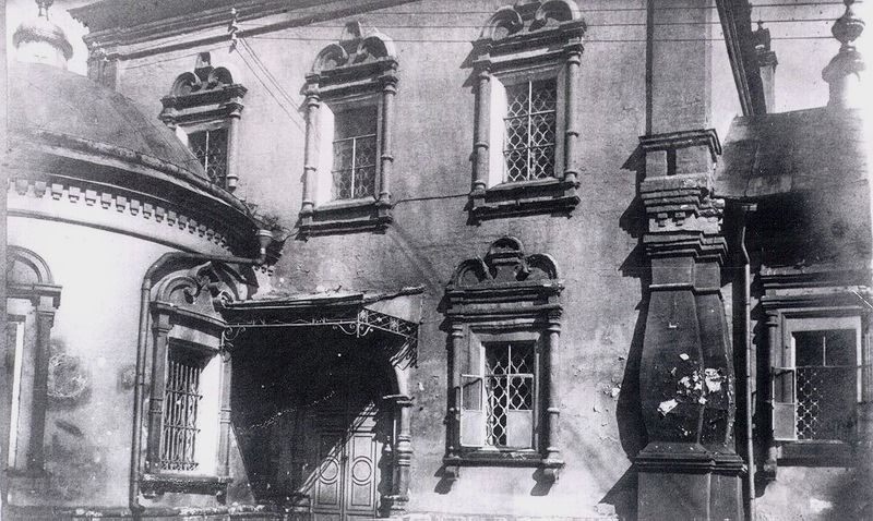 Мещанское подворье. Церковь Троицы Живоначальной в Троицкой слободе, Мещанский (Центральный административный округ (ЦАО), г. Москва). архивная фотография, Фото с сайта http://sontucio.livejournal.com