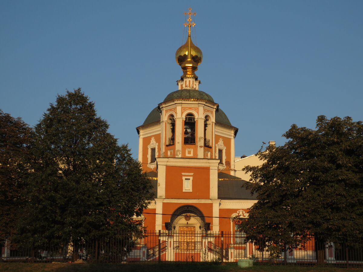 Мещанское подворье. Церковь Троицы Живоначальной в Троицкой слободе, Мещанский (Центральный административный округ (ЦАО), г. Москва). фасады