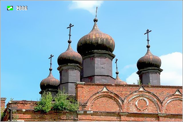 Церковь Воздвижения Креста Господня, Нарма (Гусь-Хрустальный район и г. Гусь-Хрустальный, Владимирская область). архитектурные детали, Завершение основного объема пятиглавием
