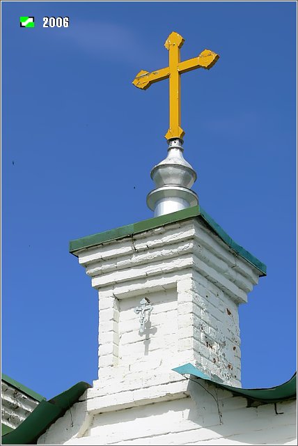 Церковь Рождества Христова, Заколпье (Гусь-Хрустальный район и г. Гусь-Хрустальный, Владимирская область). дополнительная информация, Западные ворота ограды, фрагмент завершения
