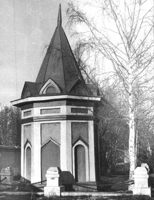 Часовня в память первой битвы с поляками в 1609 году, Кинешма (Кинешемский район, Ивановская область). архивная фотография