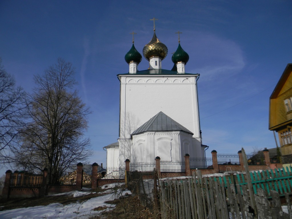 Церковь Воздвижения Креста Господня, Воздвиженье (Заволжский район, Ивановская область). фасады