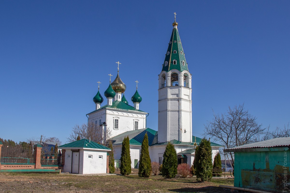 Церковь Воздвижения Креста Господня, Воздвиженье (Заволжский район, Ивановская область). фасады, Вид с северо-запада