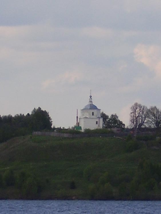Церковь Николая Чудотворца, Никола-на-Мере (Заволжский район, Ивановская область). общий вид в ландшафте, Вид с реки Волга
