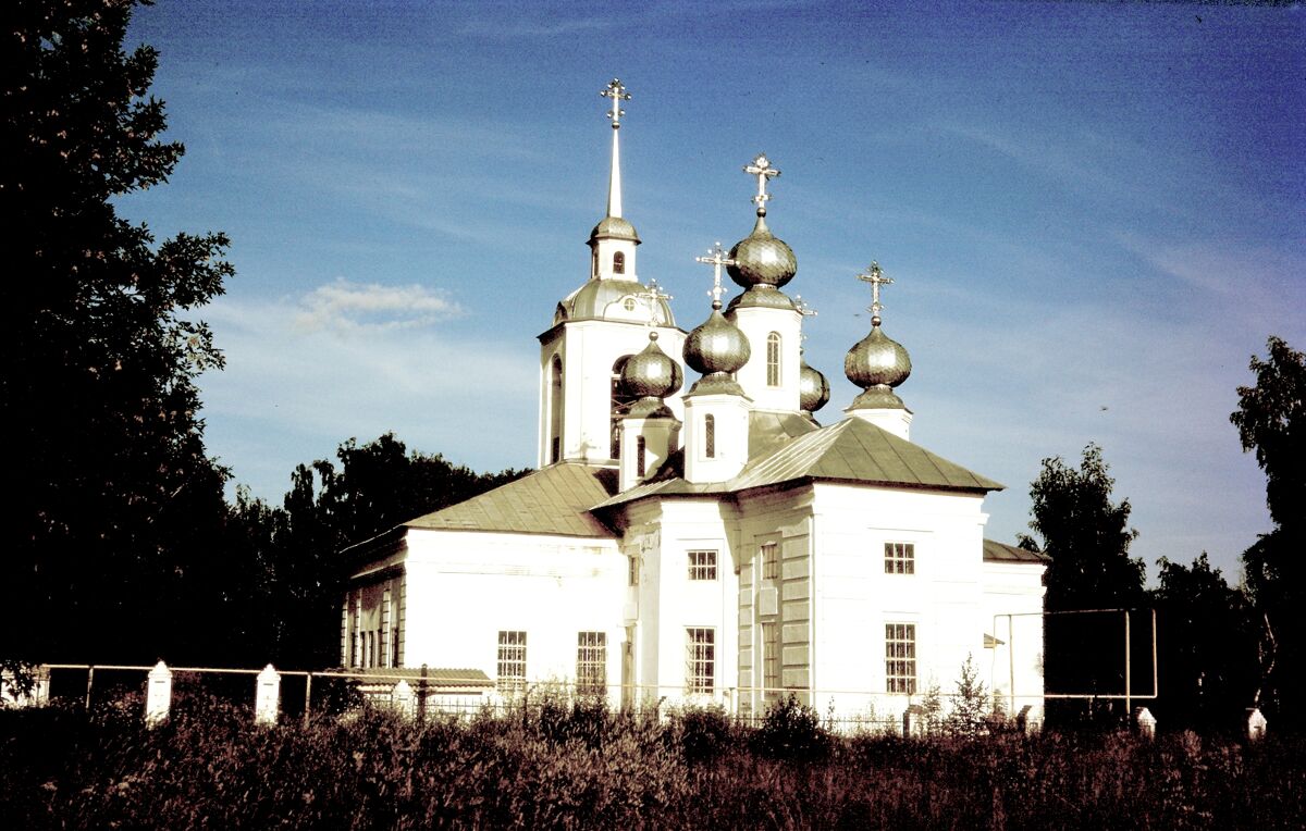 Церковь Успения Пресвятой Богородицы, Наволоки (Кинешемский район, Ивановская область). фасады