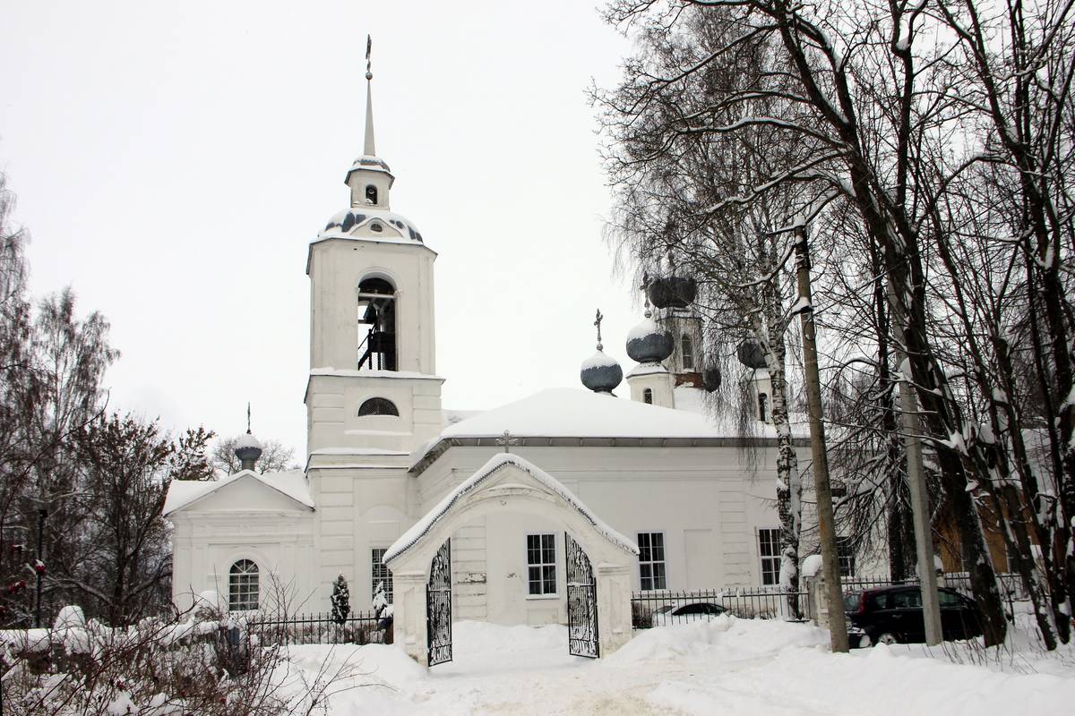 Вид с юга., фасады. Церковь Успения Пресвятой Богородицы, Наволоки (Кинешемский район, Ивановская область)