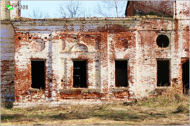 Церковь Николая Чудотворца, Новое (Ковровский район и г. Ковров, Владимирская область). архитектурные детали, Южный фасад трапезной