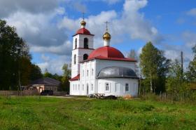 Павловское. Церковь Воскресения Христова