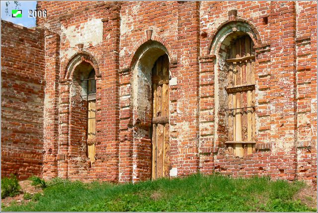 Дубенки. Церковь Рождества Христова. архитектурные детали, Южный вход в основной объём