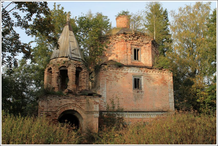 Церковь Покрова Пресвятой Богородицы, Бабино (Подбережье) (Волховский район, Ленинградская область). фасады