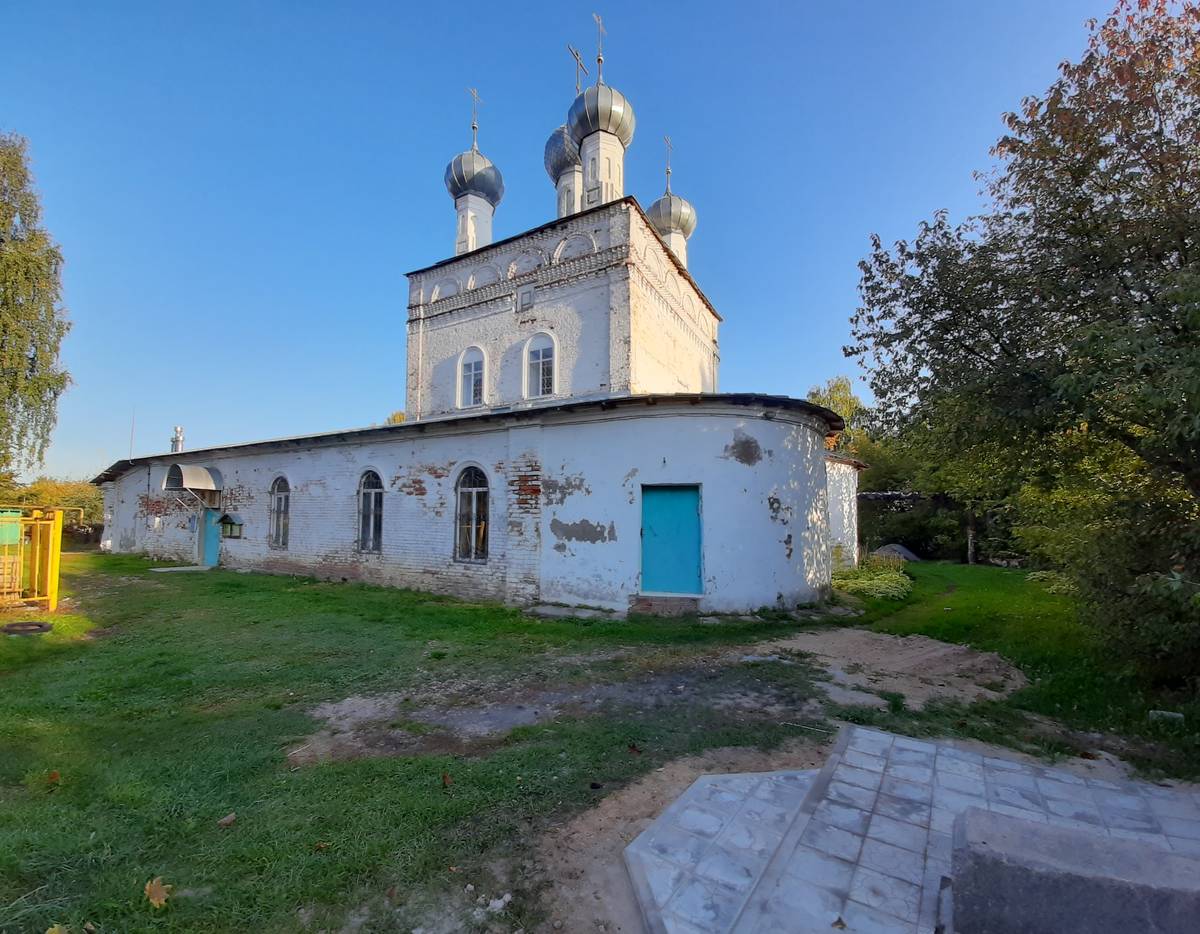 Церковь Сретения Господня, Кинешма (Кинешемский район, Ивановская область). фасады, Вид с юго-востока