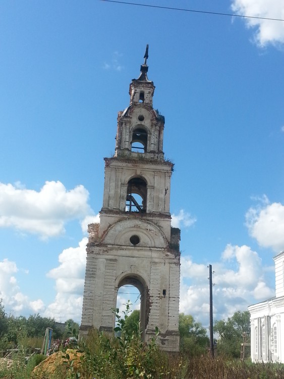 Крутой Майдан. Церковь Троицы Живоначальной. фасады