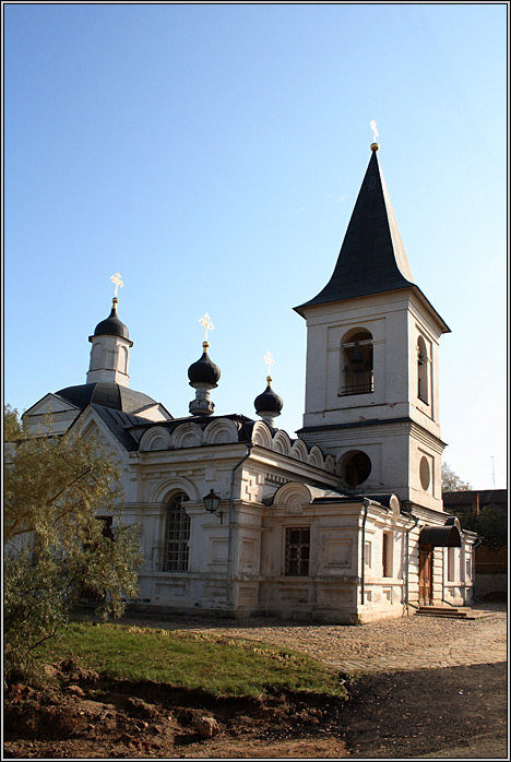 Таруса. Церковь Воскресения Христова. фасады