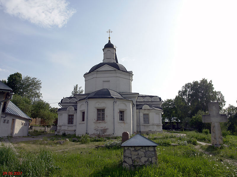 Таруса. Церковь Воскресения Христова. фасады