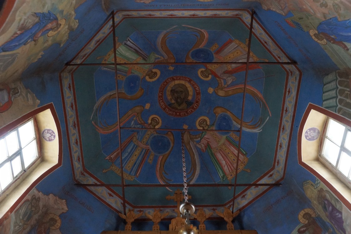 Церковь Воскресения Христова, Таруса (Тарусский район, Калужская область). интерьер и убранство