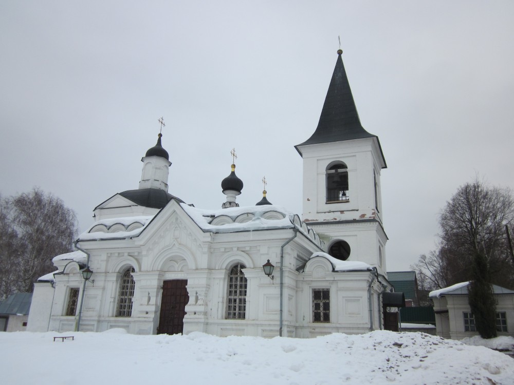 Таруса. Церковь Воскресения Христова. фасады