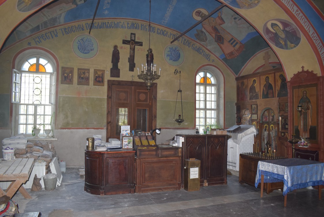 Церковь Воскресения Христова, Таруса (Тарусский район, Калужская область). интерьер и убранство
