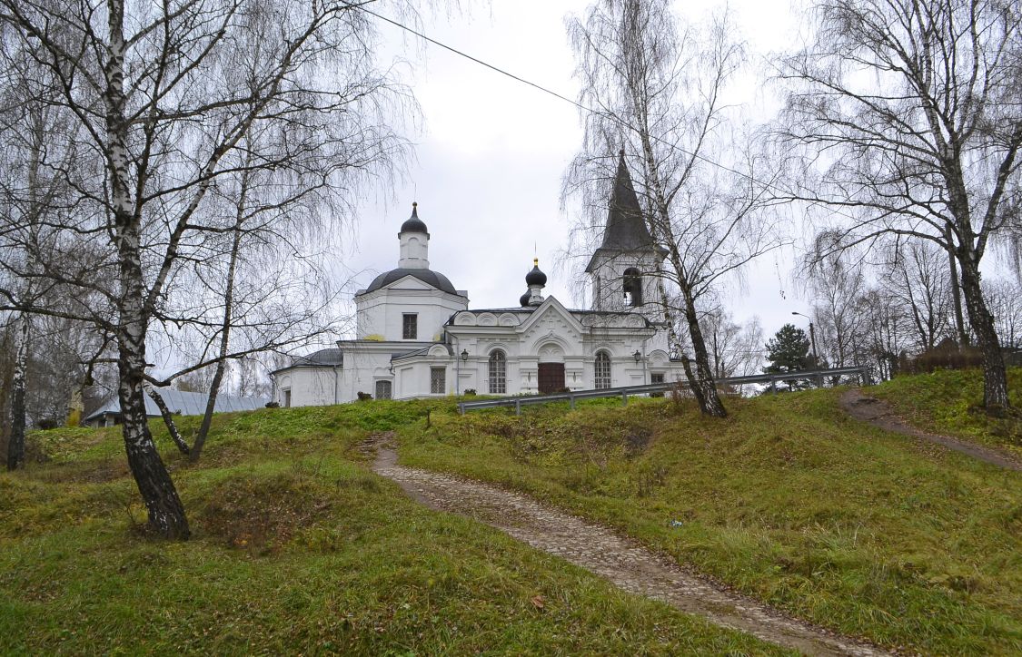 Таруса. Церковь Воскресения Христова. фасады