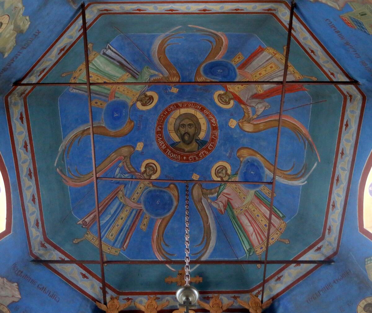 Церковь Воскресения Христова, Таруса (Тарусский район, Калужская область). интерьер и убранство