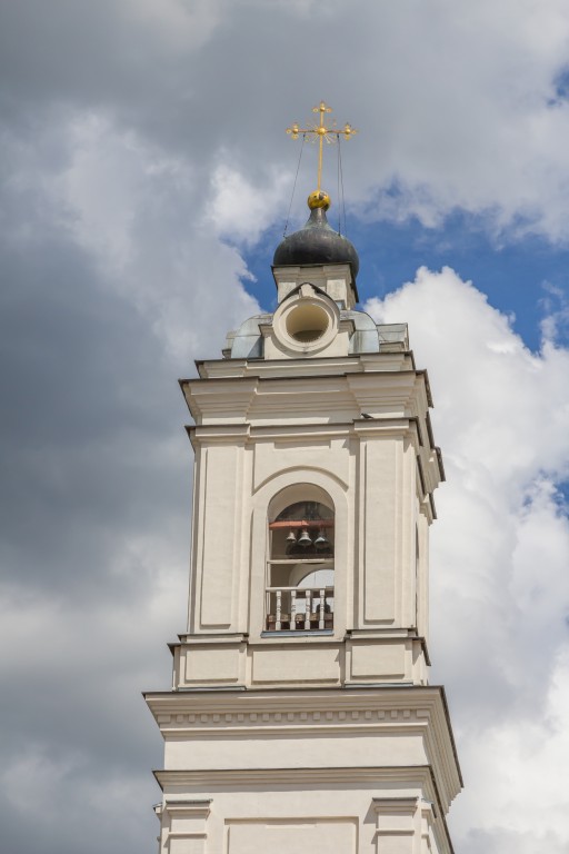 Таруса. Собор Петра и Павла. архитектурные детали, Завершение колокольни