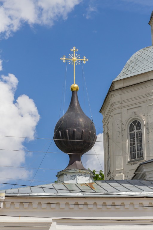 Собор Петра и Павла, Таруса (Тарусский район, Калужская область). архитектурные детали, Завершение  