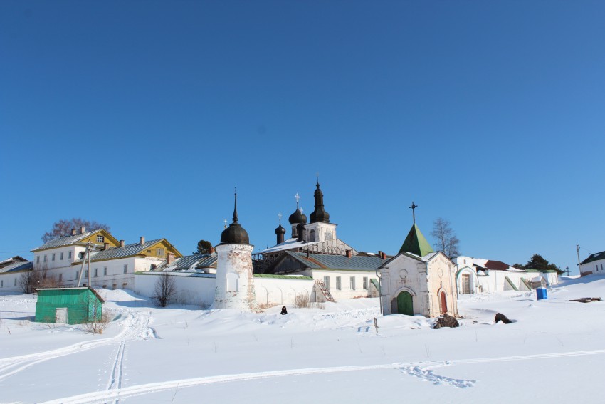 Воскресенский Горицкий монастырь, Горицы (Кирилловский район, Вологодская область). общий вид в ландшафте, Вид с северо-запада