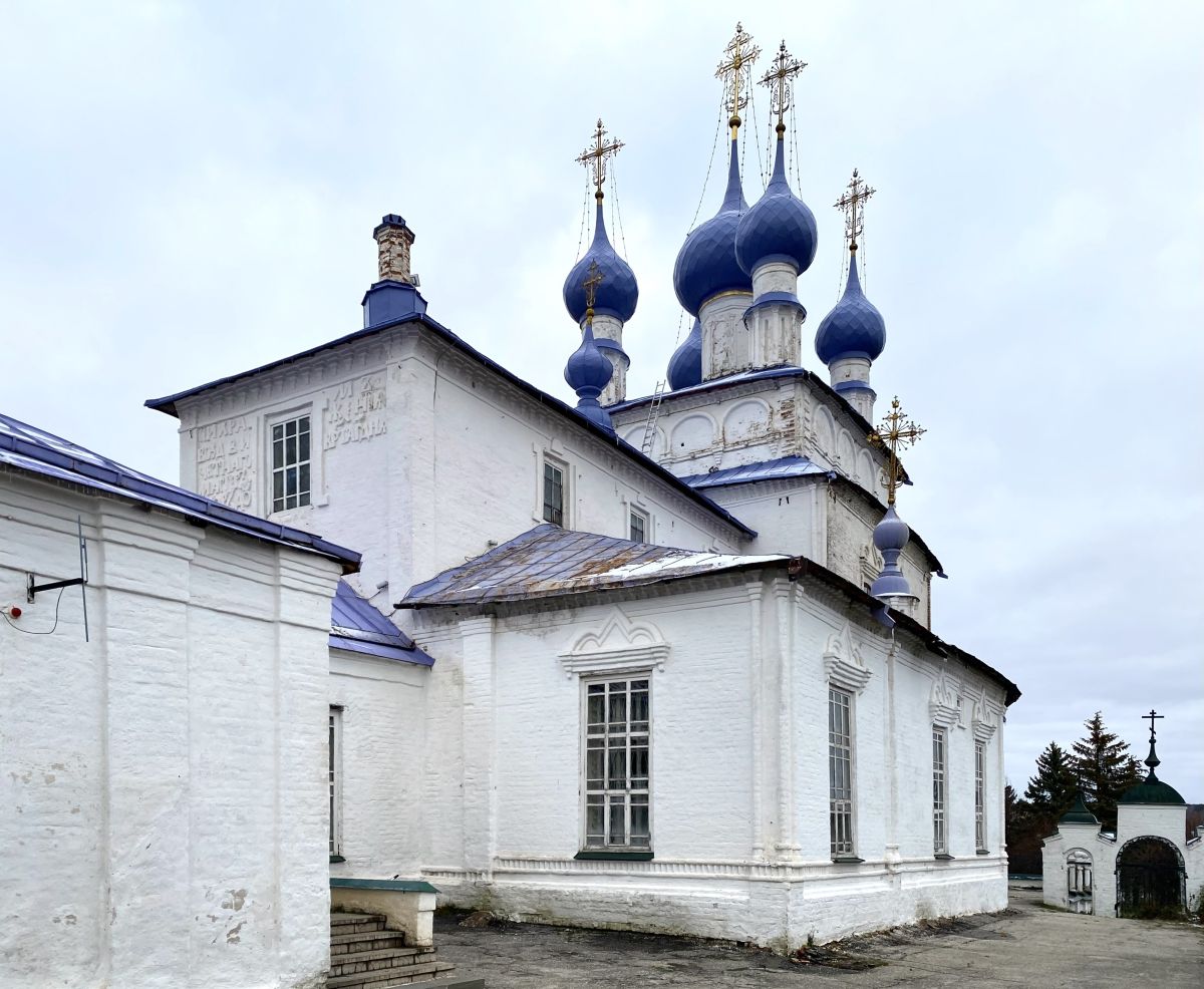Кафедральный собор Воздвижения Креста Господня, Палех (Палехский район, Ивановская область). архитектурные детали, Вид с юго-запада