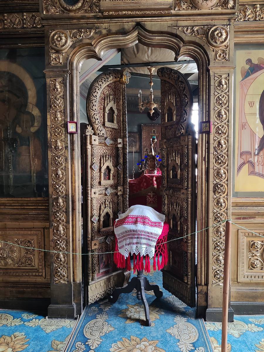 Царские врата южного предела в честь Казанской иконы Божьей Матери, интерьер и убранство. Кафедральный собор Воздвижения Креста Господня, Палех (Палехский район, Ивановская область)