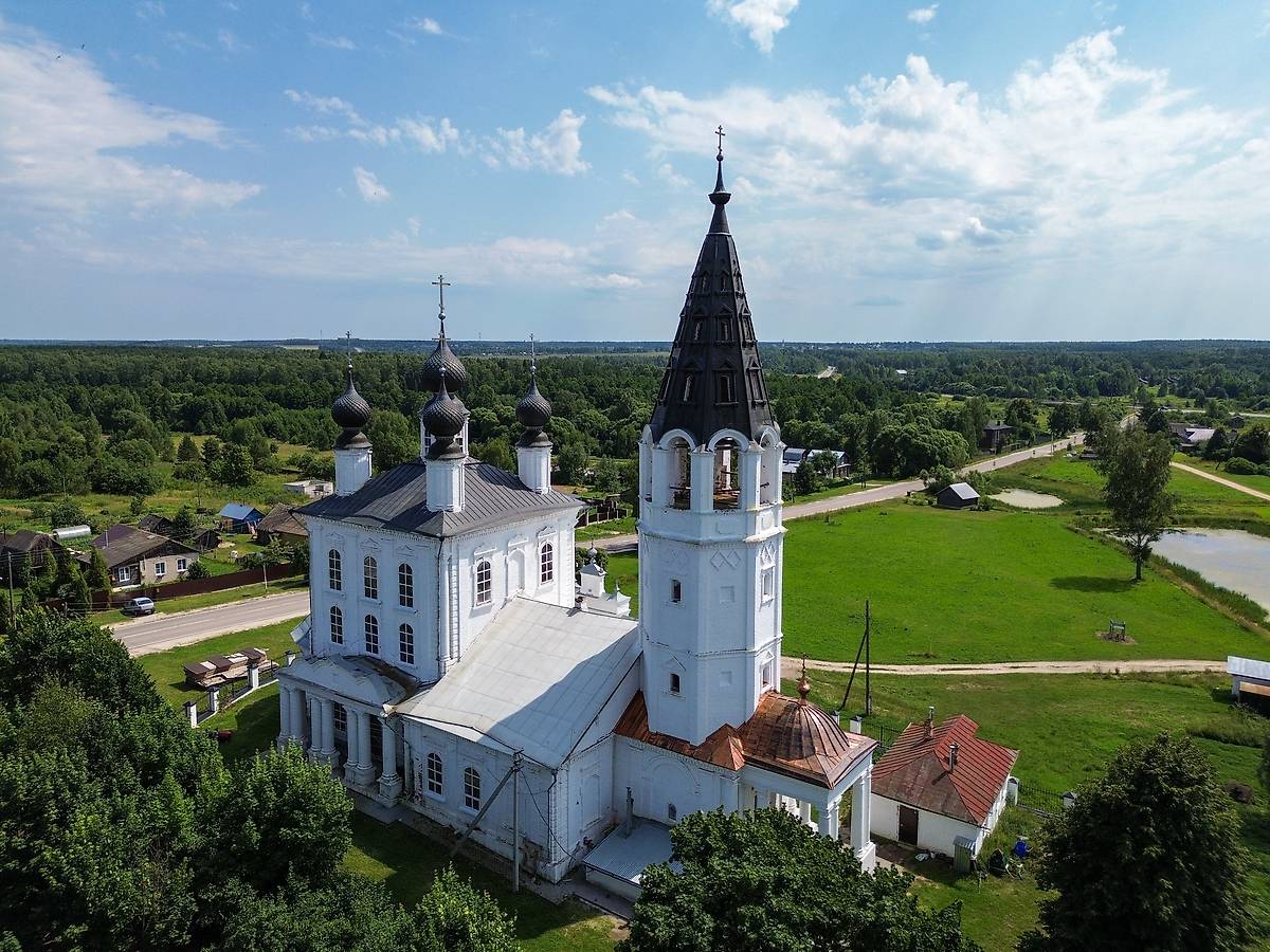 фасады. Церковь иконы Божией Матери "Знамение", Красное (Палехский район, Ивановская область)