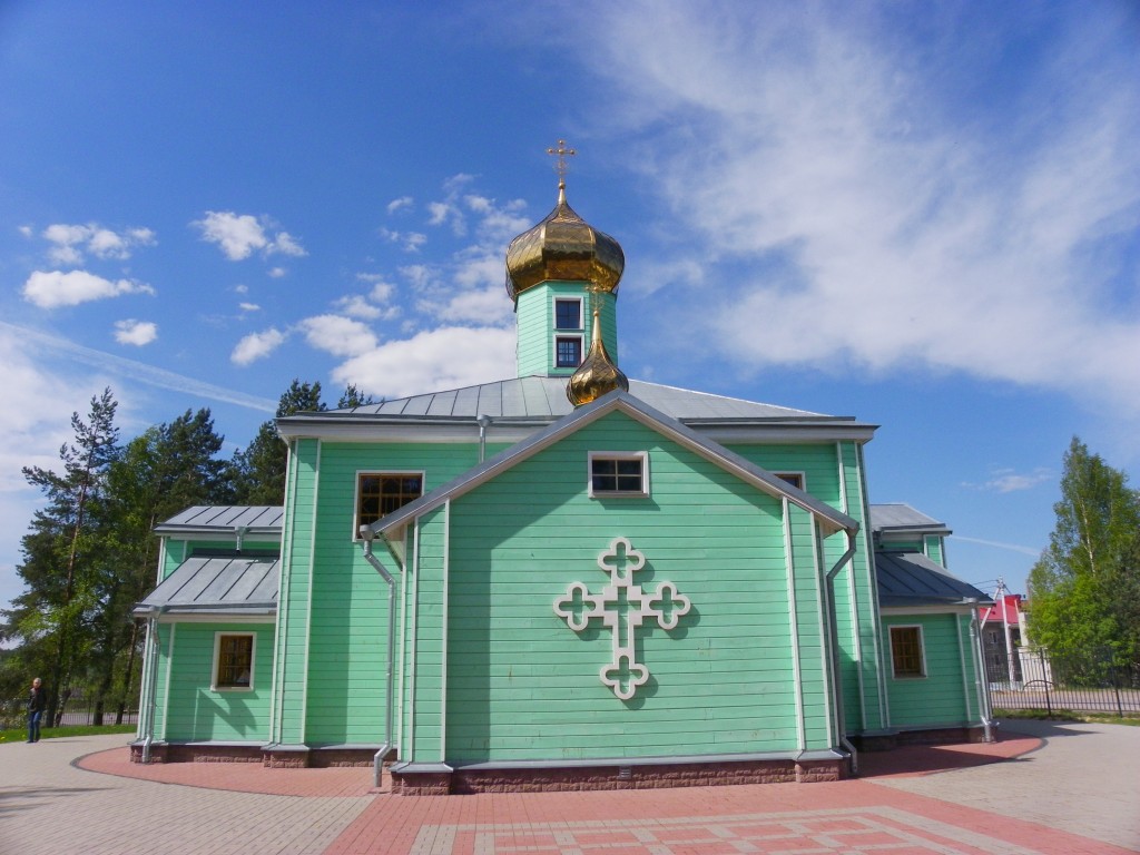Церковь Серафима Саровского, Каменногорск (Выборгский район, Ленинградская область). фасады