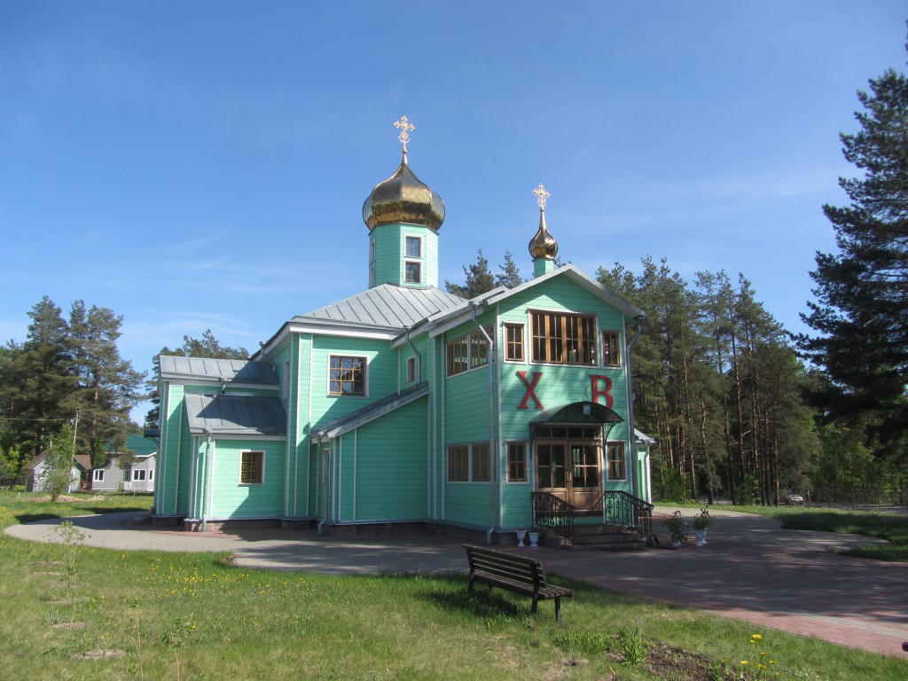 Каменногорск. Церковь Серафима Саровского. фасады