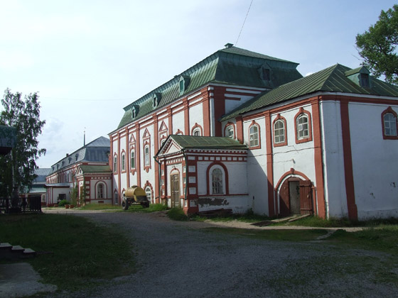 Санаксырь. Рождество-Богородичный Санаксарский мужской монастырь. фасады