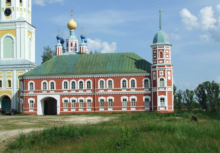 Санаксырь. Рождество-Богородичный Санаксарский мужской монастырь. фасады