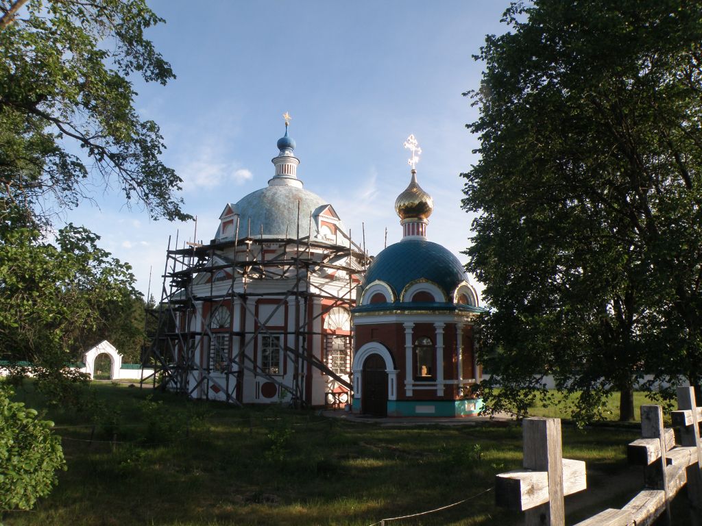 Санаксырь. Рождество-Богородичный Санаксарский мужской монастырь. документальные фотографии