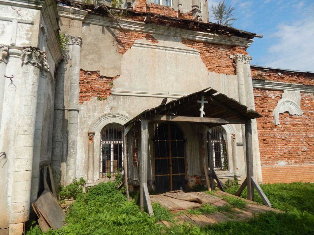 Церковь Казанской иконы Божией Матери, Брыньково (Рузский городской округ, Московская область). архитектурные детали