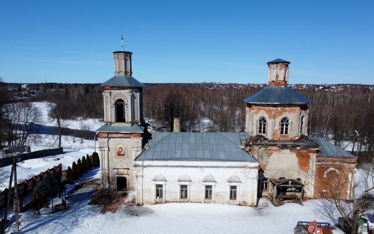 Брыньково. Церковь Казанской иконы Божией Матери. фасады