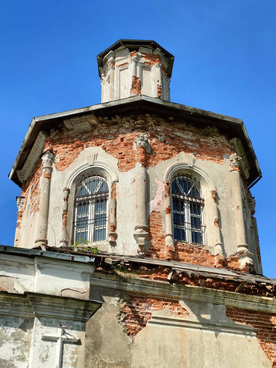 Церковь Казанской иконы Божией Матери, Брыньково (Рузский городской округ, Московская область). архитектурные детали