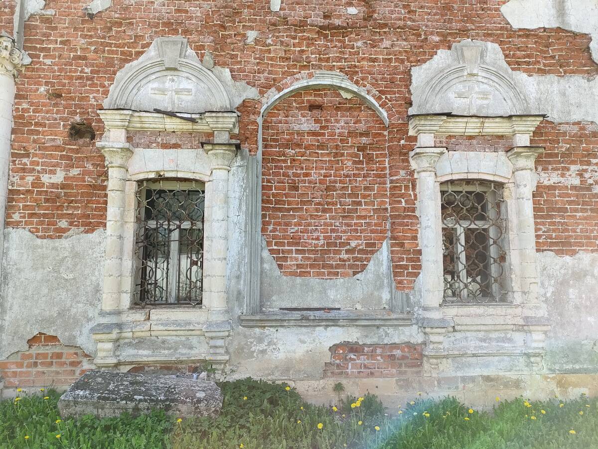 Церковь Казанской иконы Божией Матери, Брыньково (Рузский городской округ, Московская область). архитектурные детали