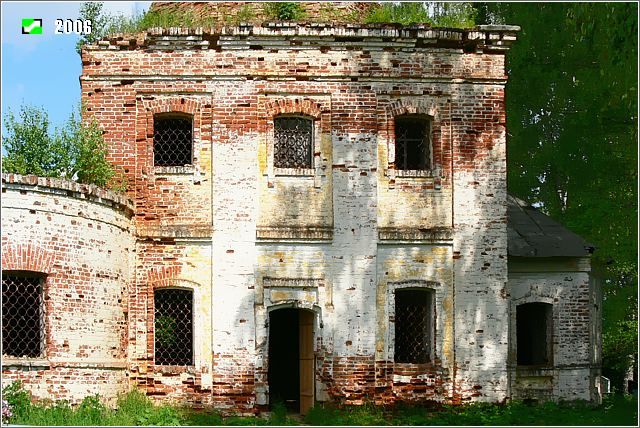 Церковь Воскресения Христова, Листвинский погост, урочище (Гусь-Хрустальный район и г. Гусь-Хрустальный, Владимирская область). фасады, Южный фасад основного объема