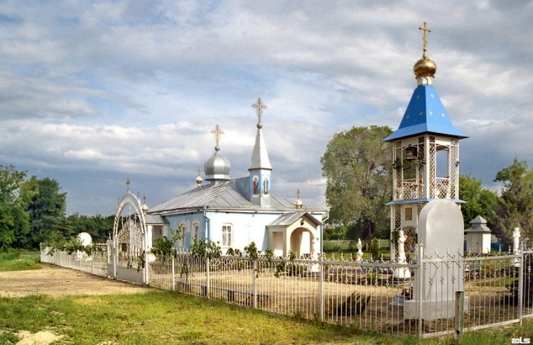 Церковь Серафима Саровского, Гениевка (Чугуевский район, Украина, Харьковская область). фасады