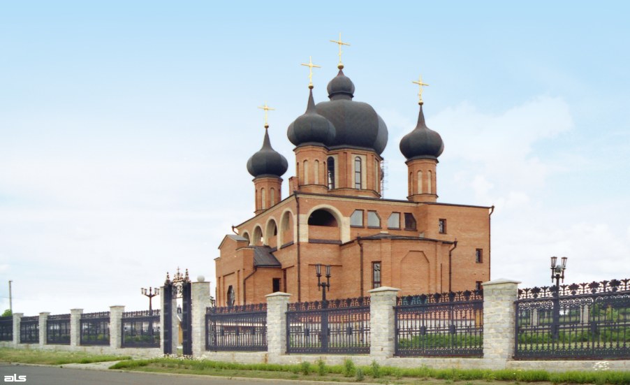 Церковь Михаила Архангела, Донец (Изюмский район, Украина, Харьковская область). фасады