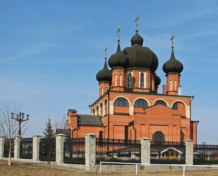 Церковь Михаила Архангела, Донец (Изюмский район, Украина, Харьковская область). фасады