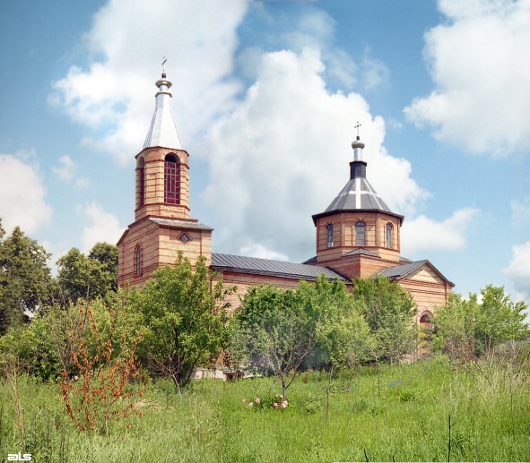Церковь Иоанна Богослова, Великие Проходы (Харьковский район, Украина, Харьковская область). фасады